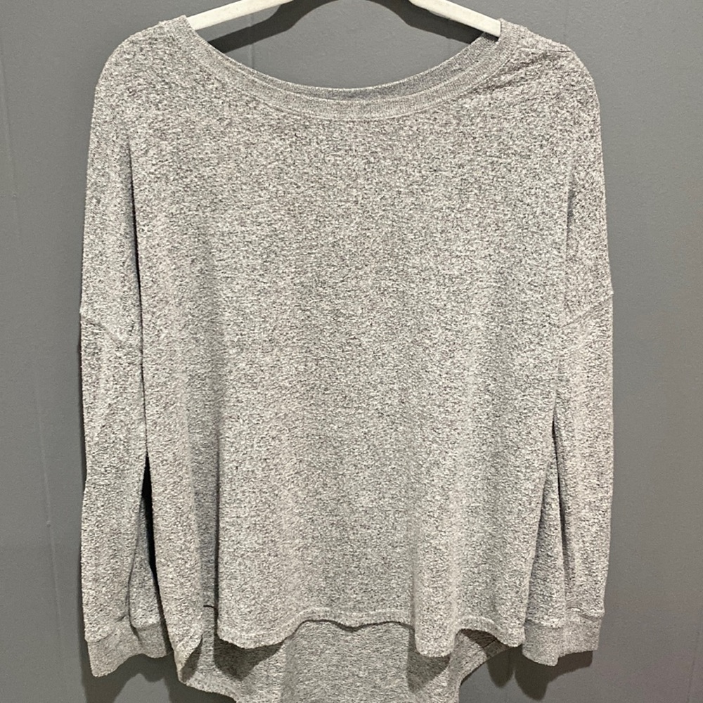 small SUPER SOFT gray scoop neck long sleeve
